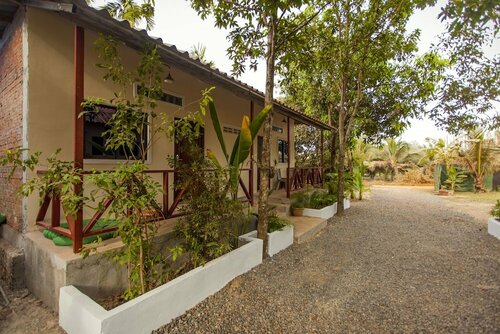 Гостиница Green Mango Bungalows