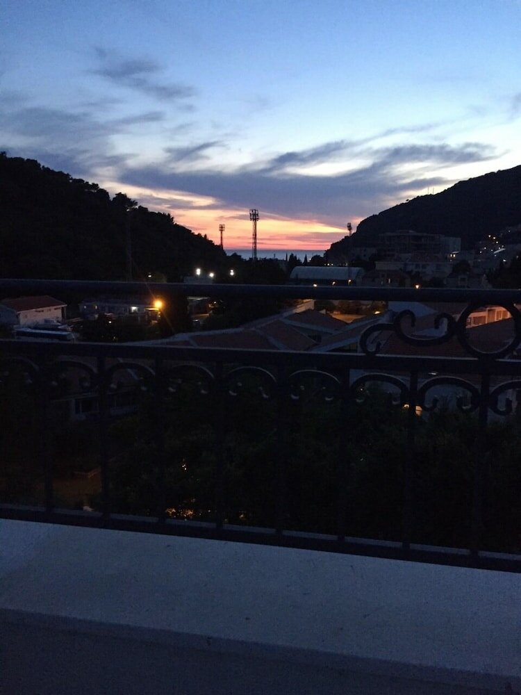 Фото Hotel Plaza Lucice