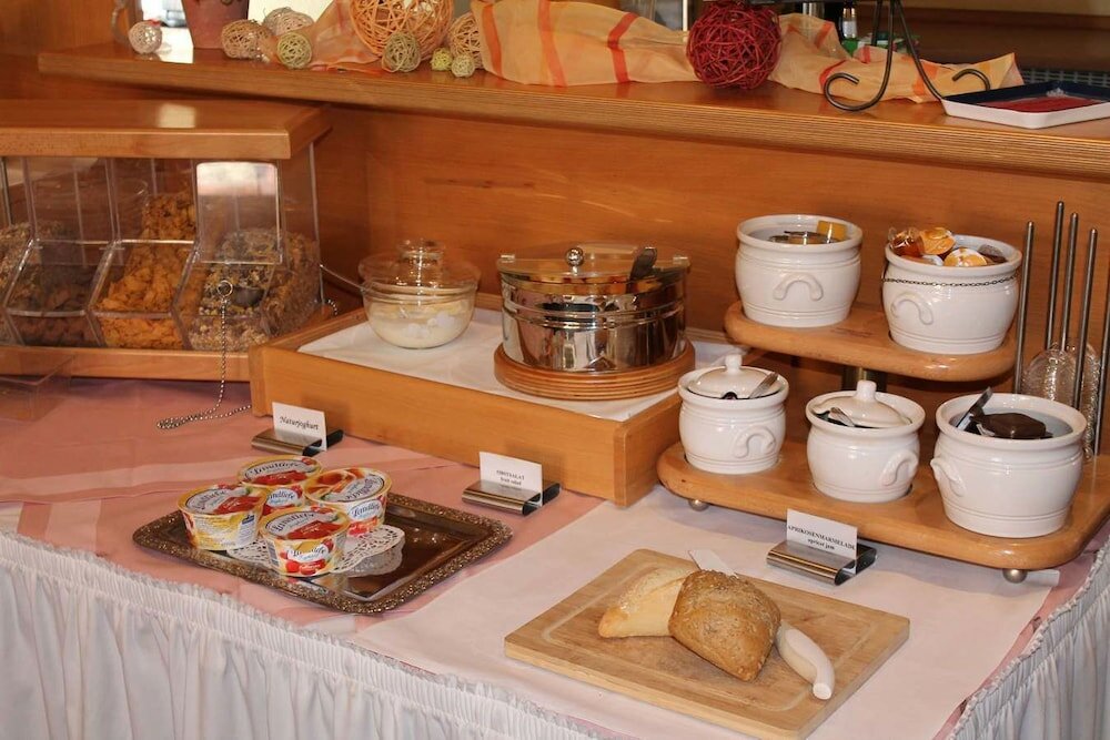 Фото Hotel Adlerhof