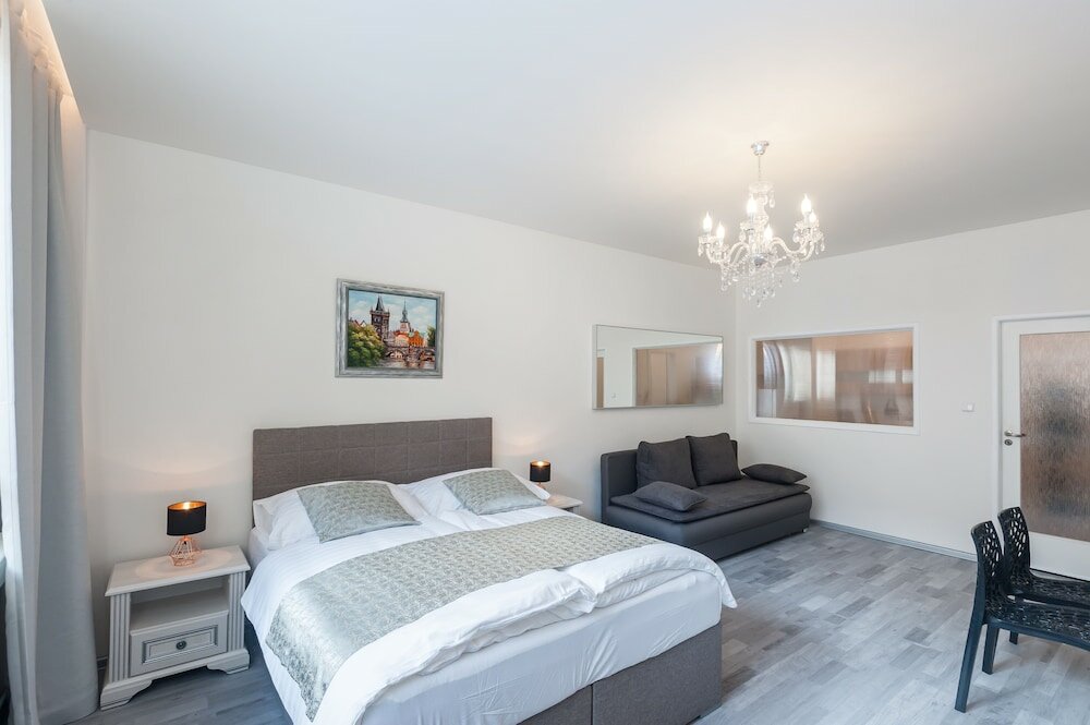 Фото Superior Suites & Apartments in the Heart of Prague
