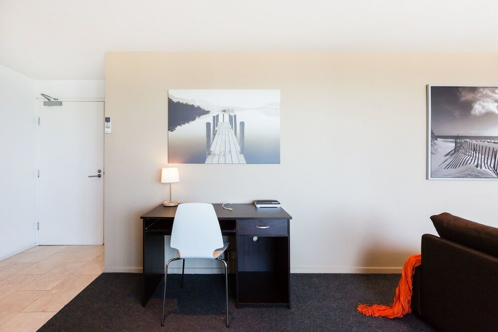 Фото Eva, 1bdr Melbourne Apartment