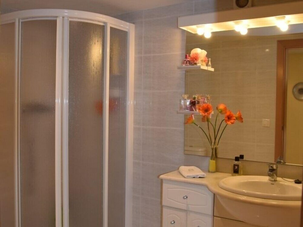 Фото Apartamento Senya Salvi Baixos