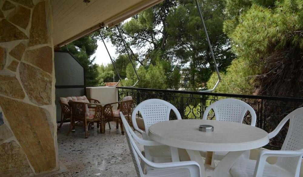 Фото Apartments Zoumperi