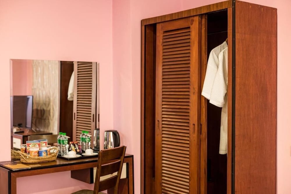 Фото Grand Central Hotel Mandalay