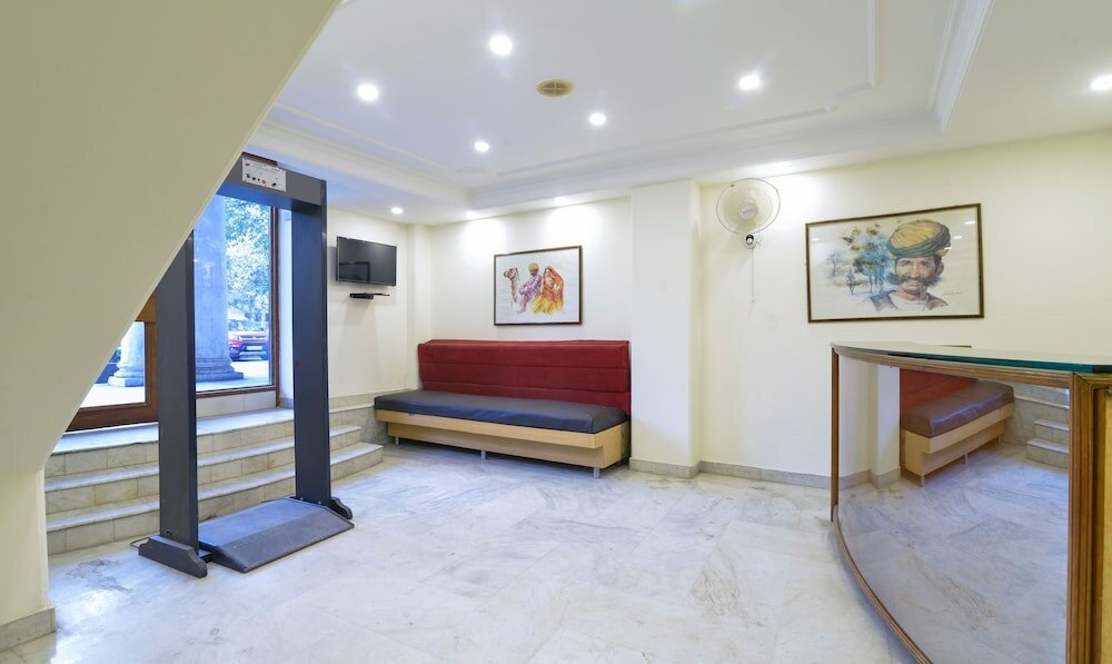 Фото Treebo The Daffodils