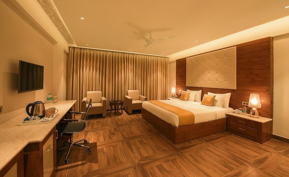 Фото White Lotus Hotel