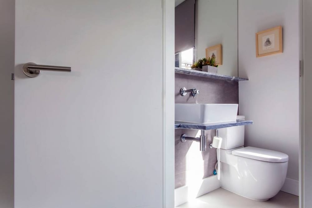 Фото Sevilla Alquila Amplios Apartamentos Duplex EN San Bernardo