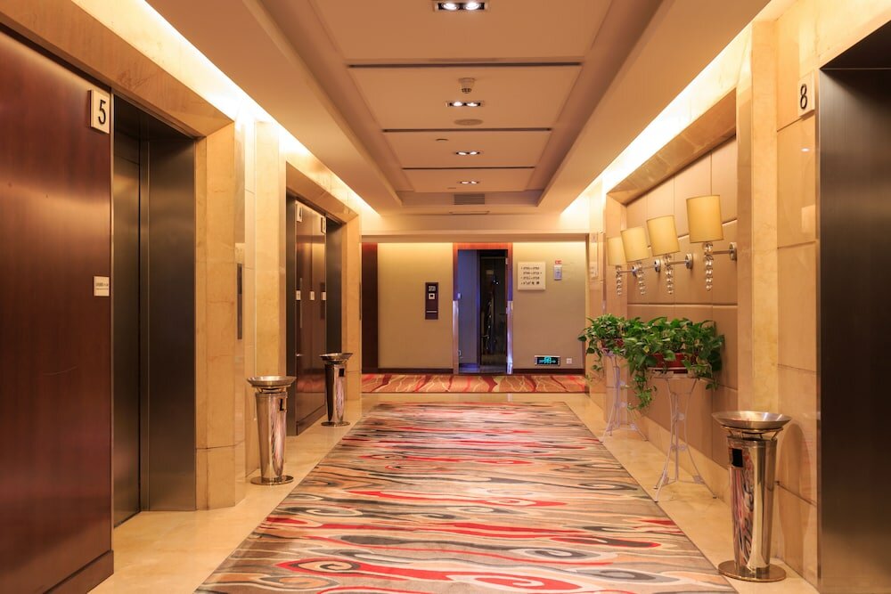 Фото Changsha Xiaoxiang Huatian Hotel