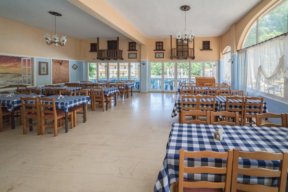 Фото Sintrivanis Beach Resort