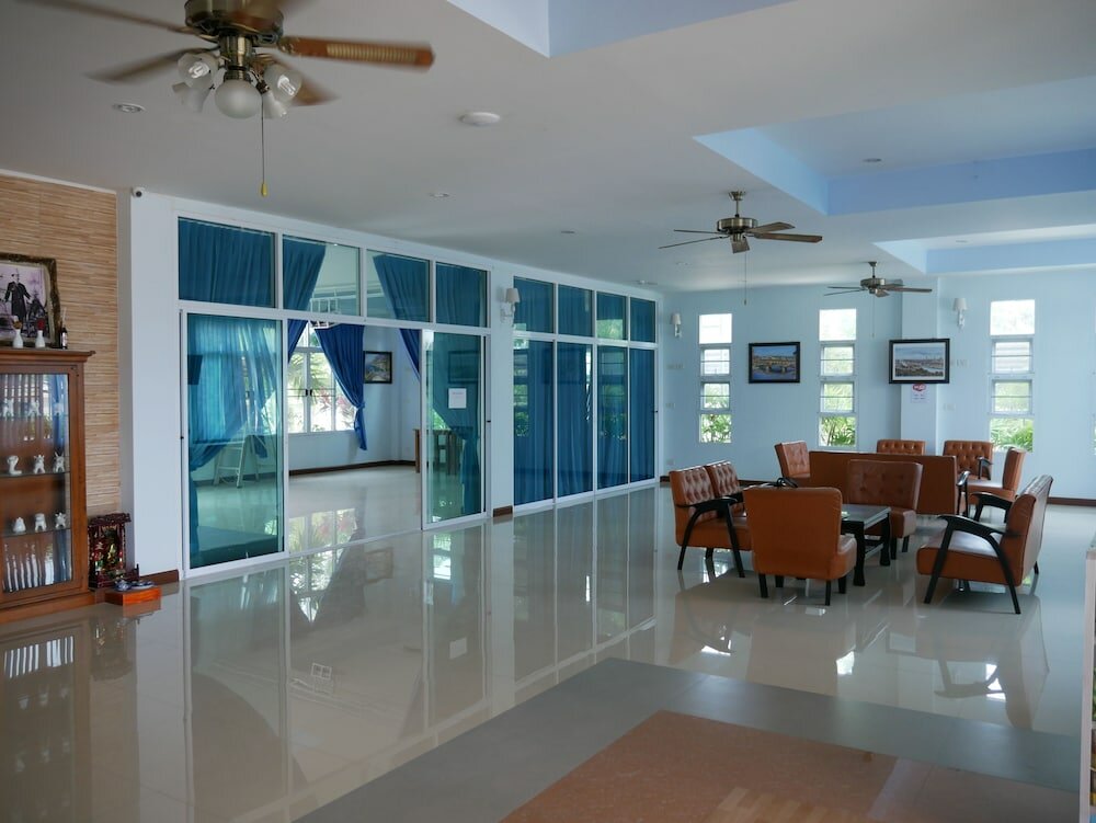 Фото Baandoungkamol Hotel