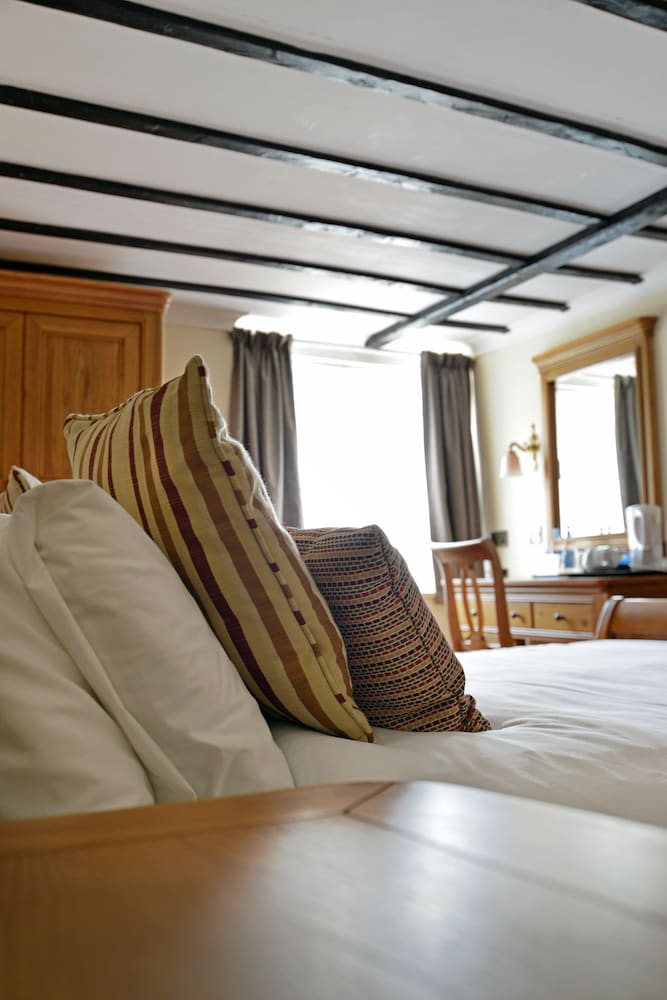 Фото The Brickwall Hotel