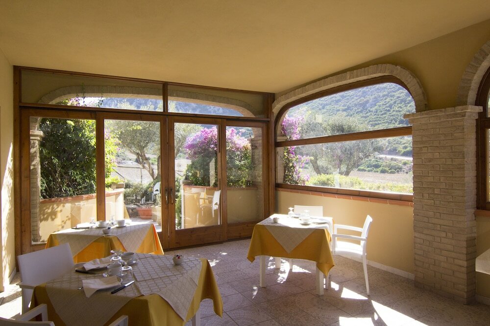 Фото Agriturismo Sa Rocca