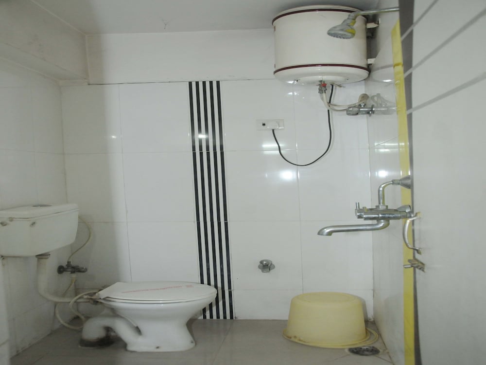 Фото Oyo 3061 Hotel De Pintu