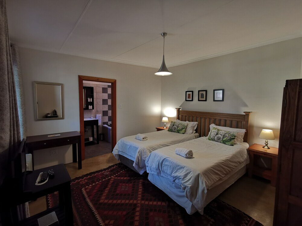 Фото The Hillside House