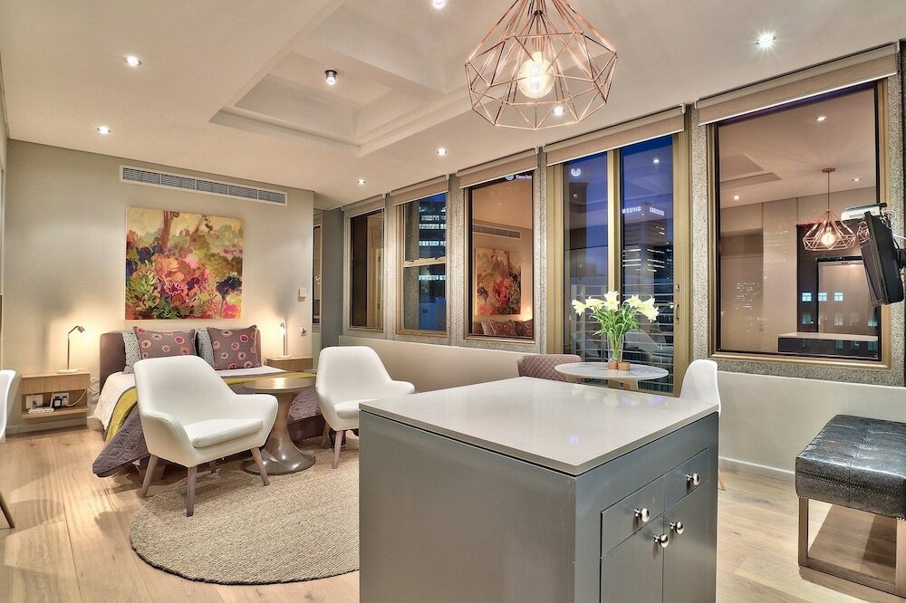 Фото 1008 Cartwrights Corner