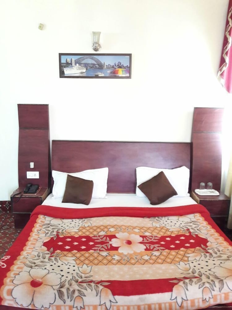 Фото Aj International