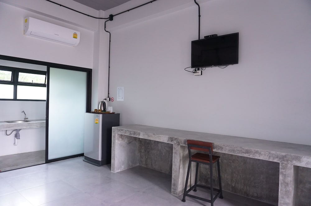 Фото The Ele Hotel