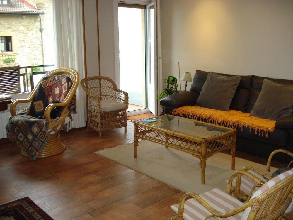 Фото Pensión Zarauz Playa