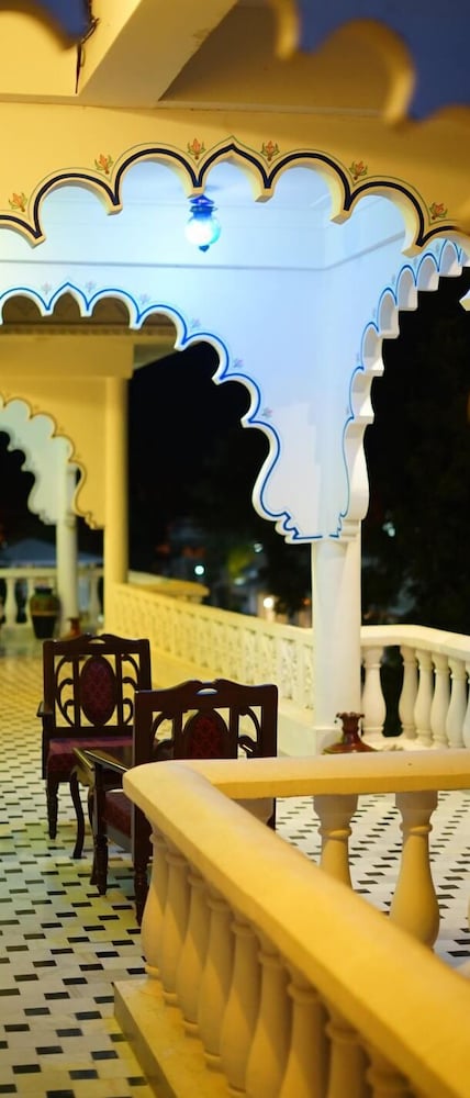 Фото Bonjour Paradise Resort