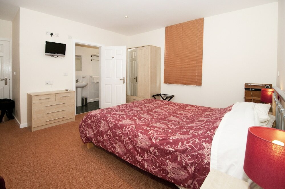 Фото Cunard Apartments