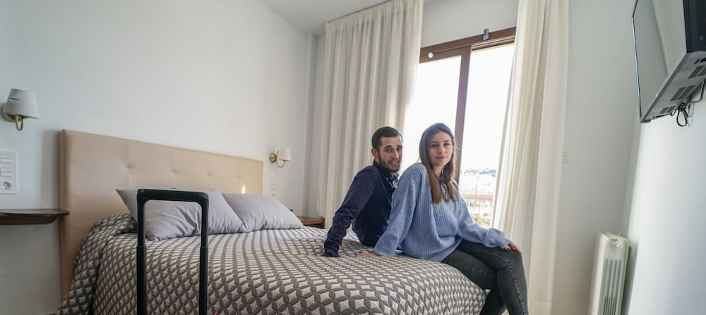 Фото Hostal y Apartamento Rural Los Naranjos