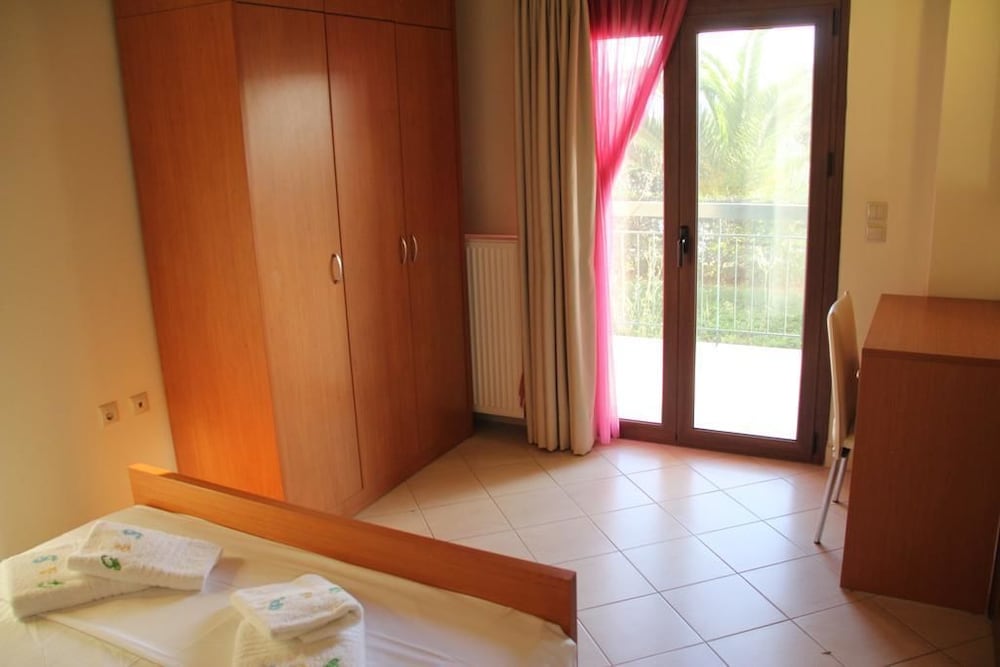 Фото Green & Blue Hotel