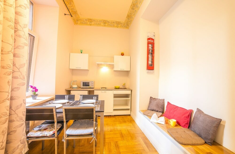 Фото Апартаменты Mosaic Center