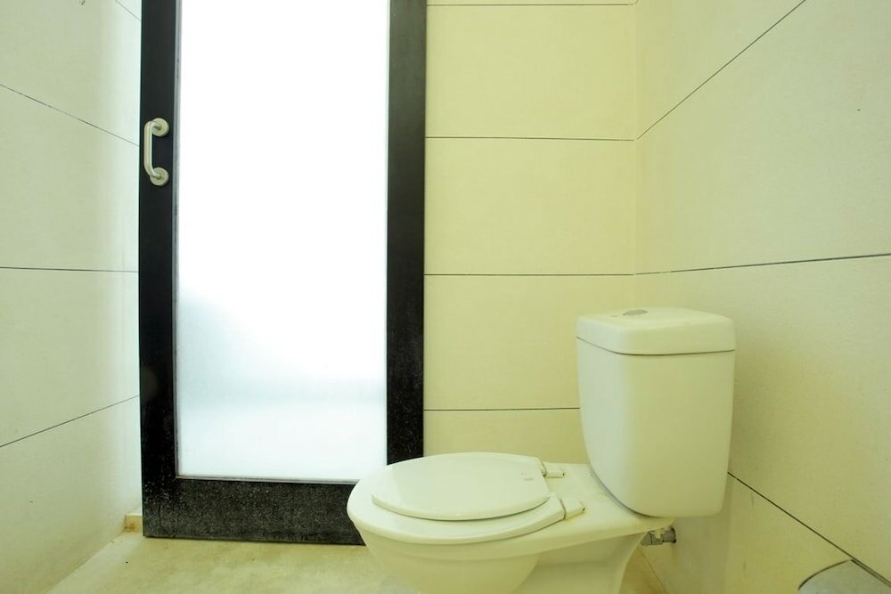 Фото RedDoorz @ Kerobokan Canggu 2