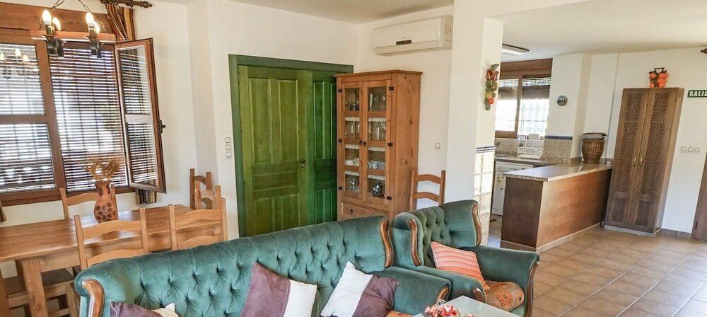 Фото Hostal y Apartamento Rural Los Naranjos