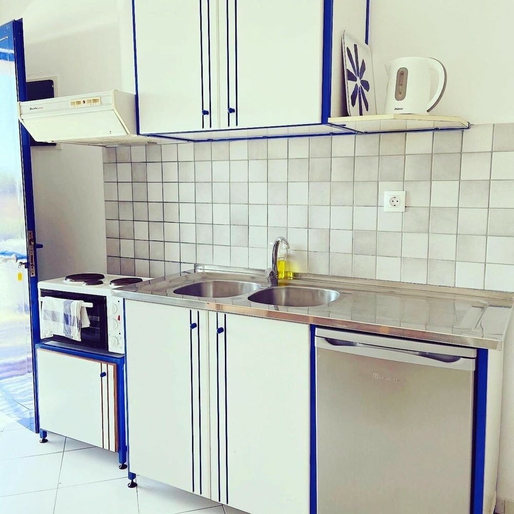 Фото Spanos Apartments