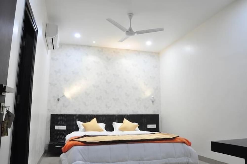 Фото Hotel City Home