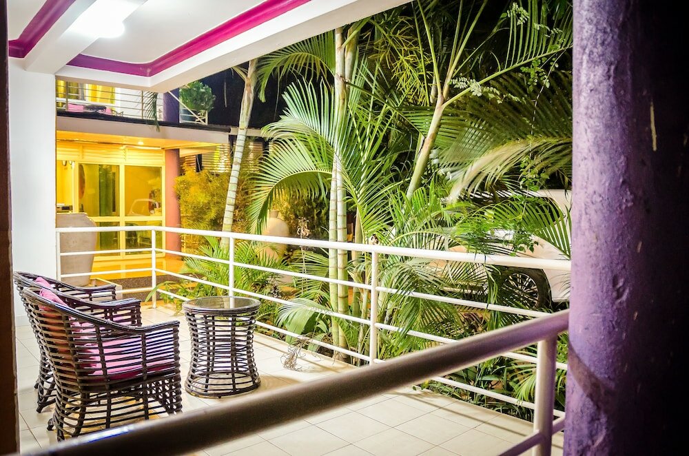 Фото Space Hotel Apartments & SPA