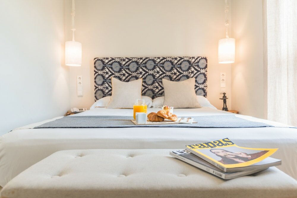 Фото The Corner House