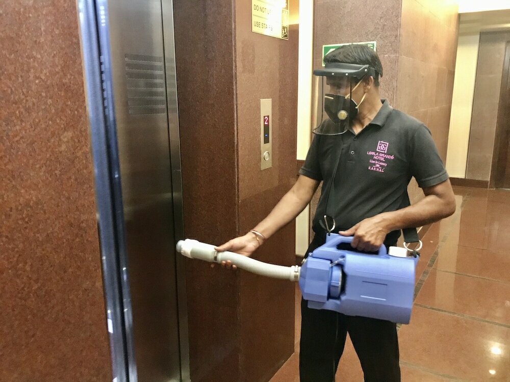 Фото Leela Grande Hotel