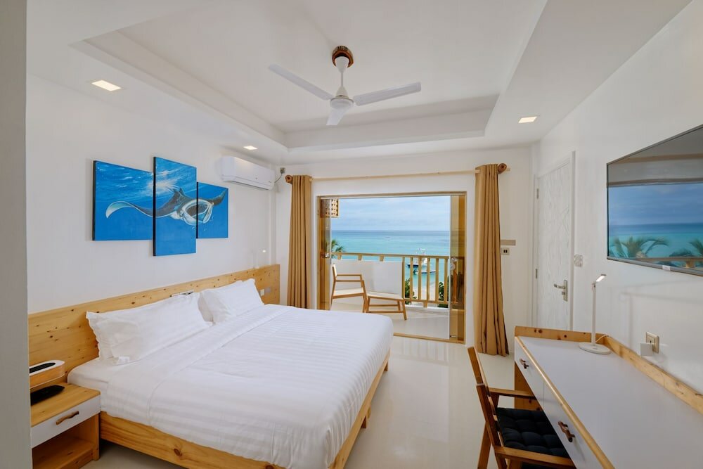 Фото Luau Beach Inn