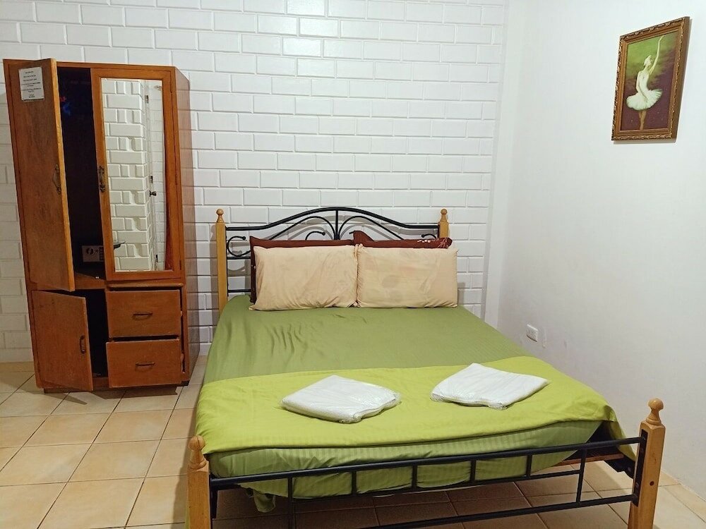 Фото MB's Garden Inn