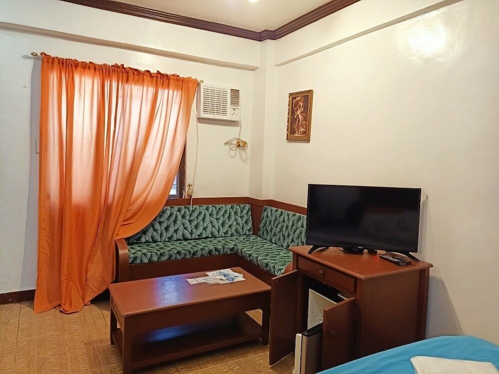 Фото MB's Garden Inn