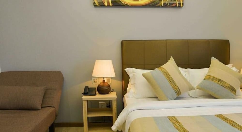 Фото Coconut Tree Hulhuvilla Beach