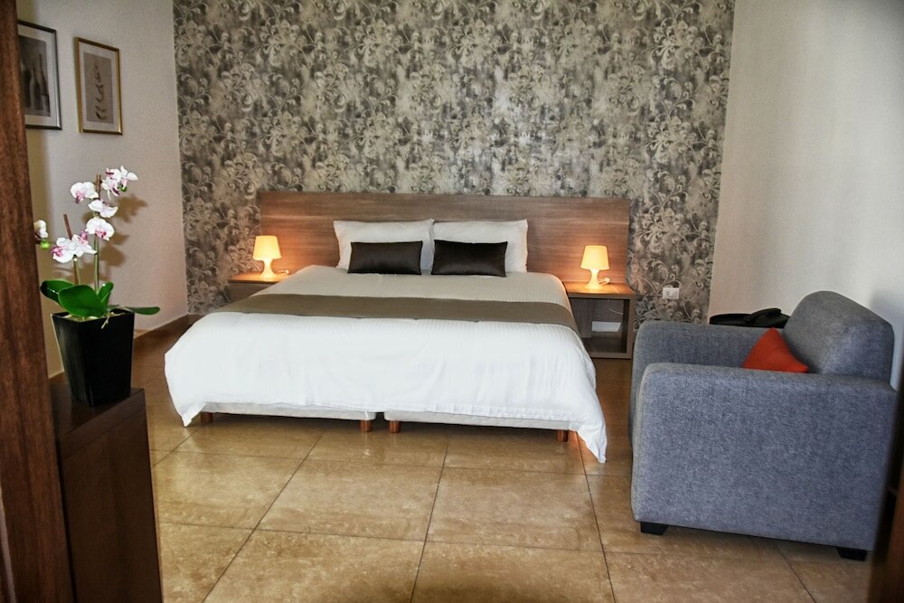 Фото Byblostar Hotel