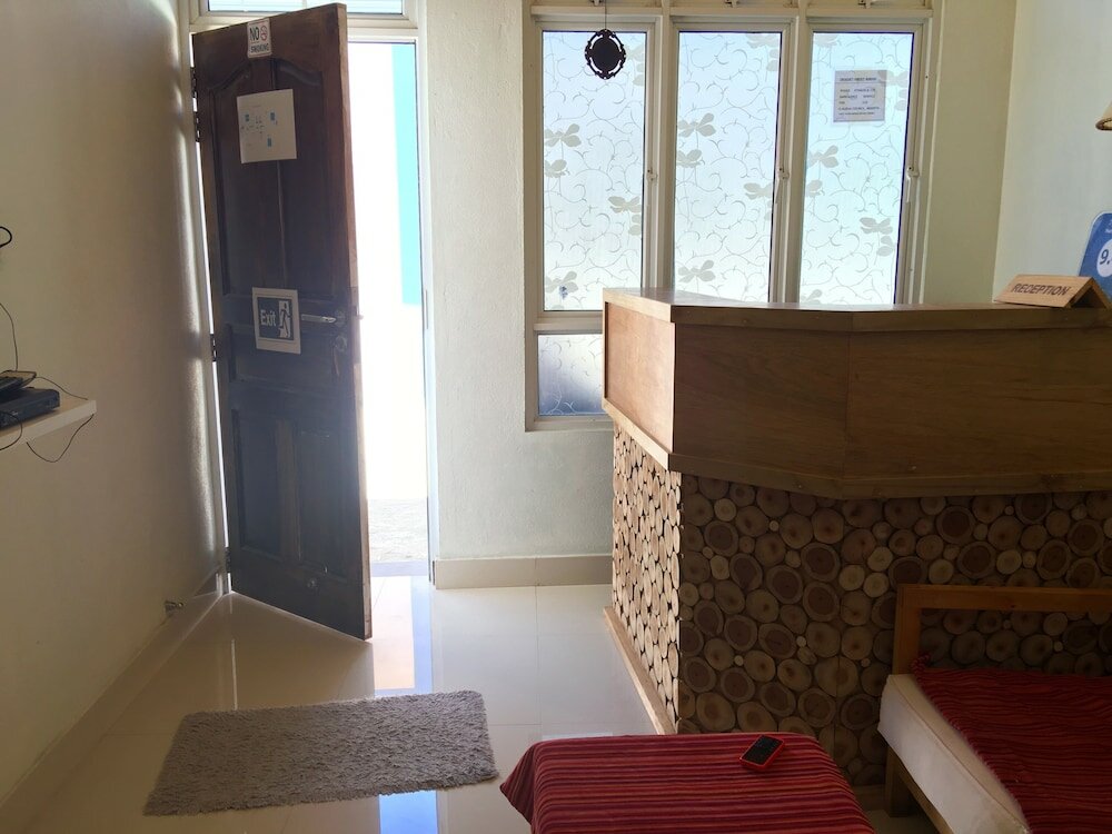 Фото Huraa East Inn