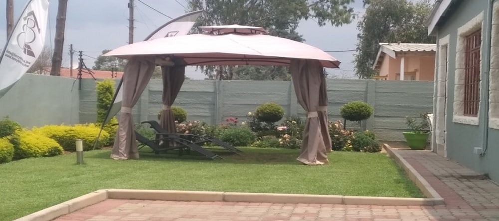 Фото Berry Bliss Guest House