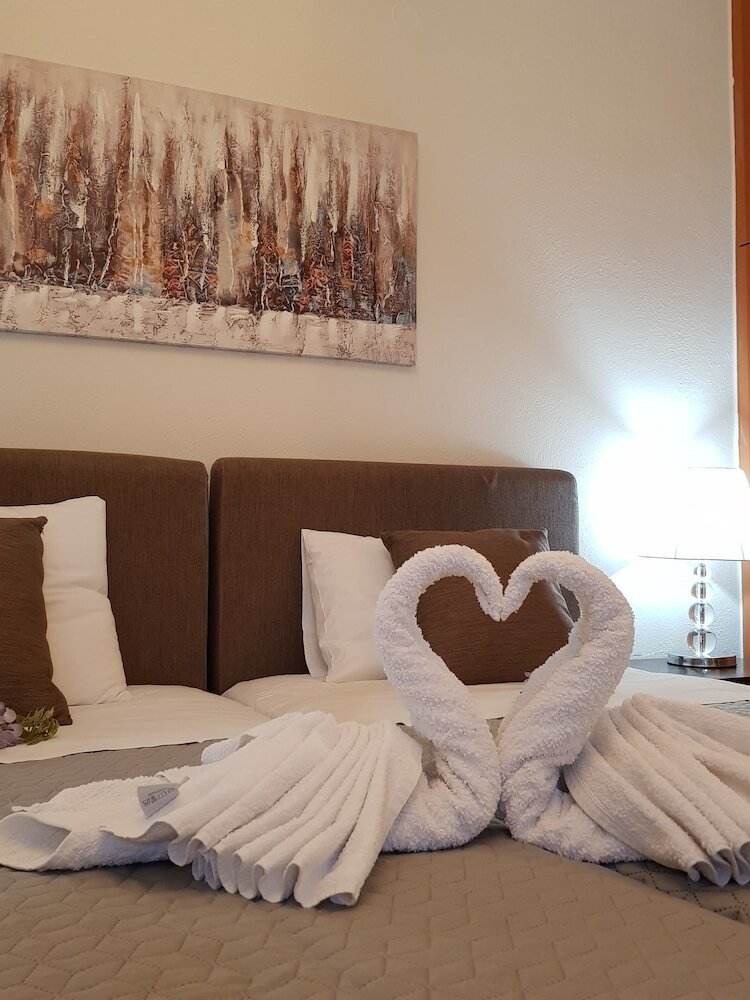 Фото Virvilis Apartments