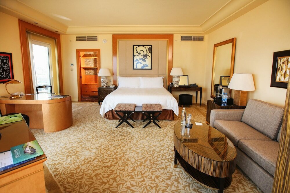 Фото Four Seasons Hotel Beirut