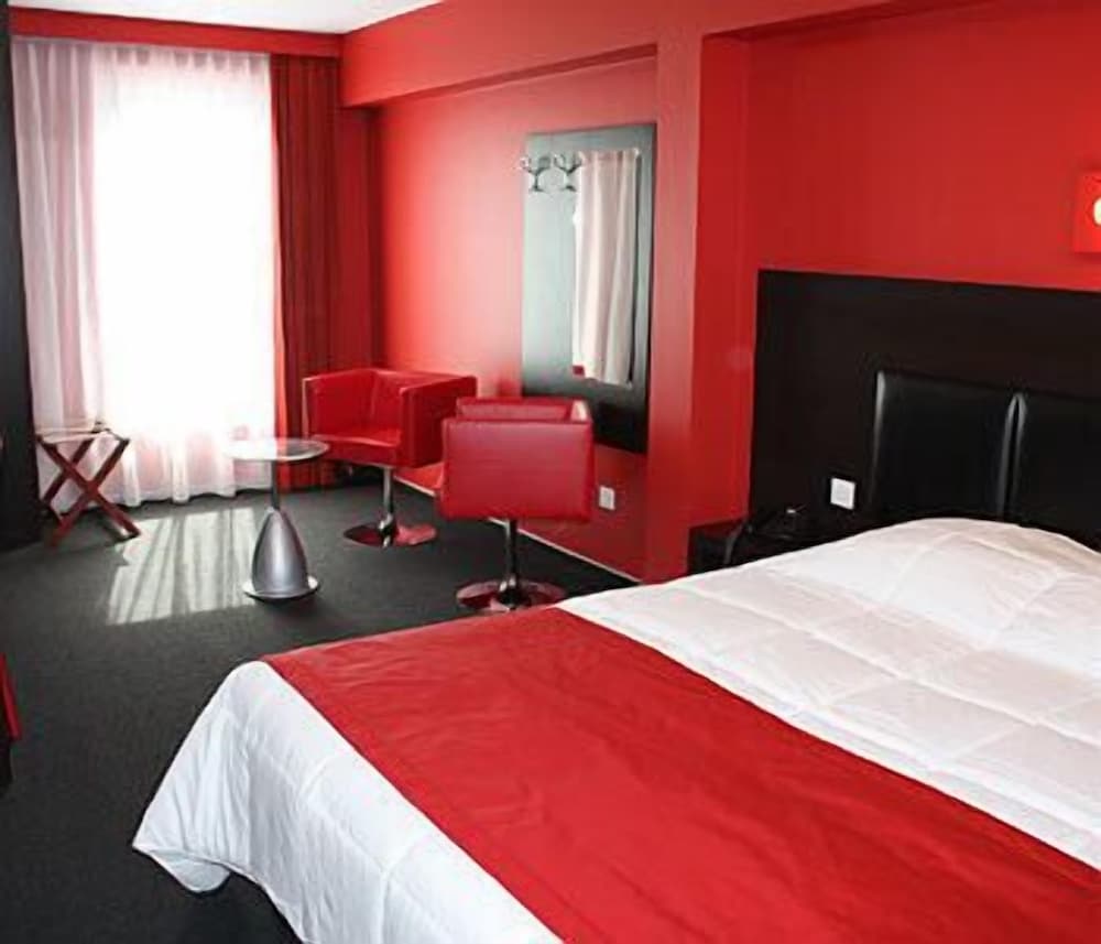 Фото Hotel La Louve