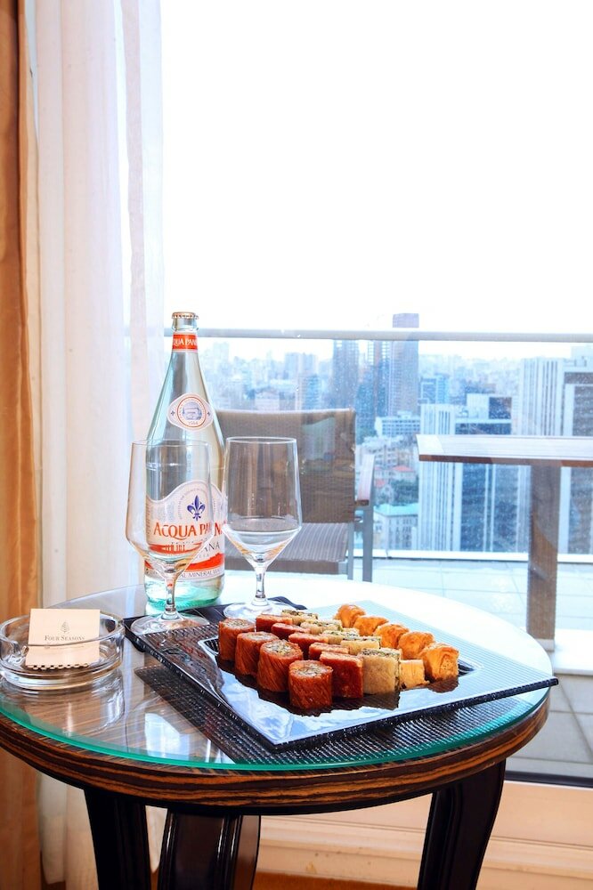 Фото Four Seasons Hotel Beirut