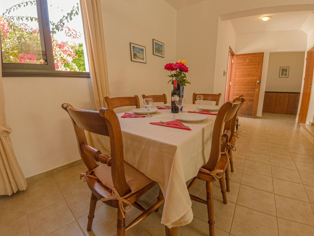 Фото Aura Holiday Villas