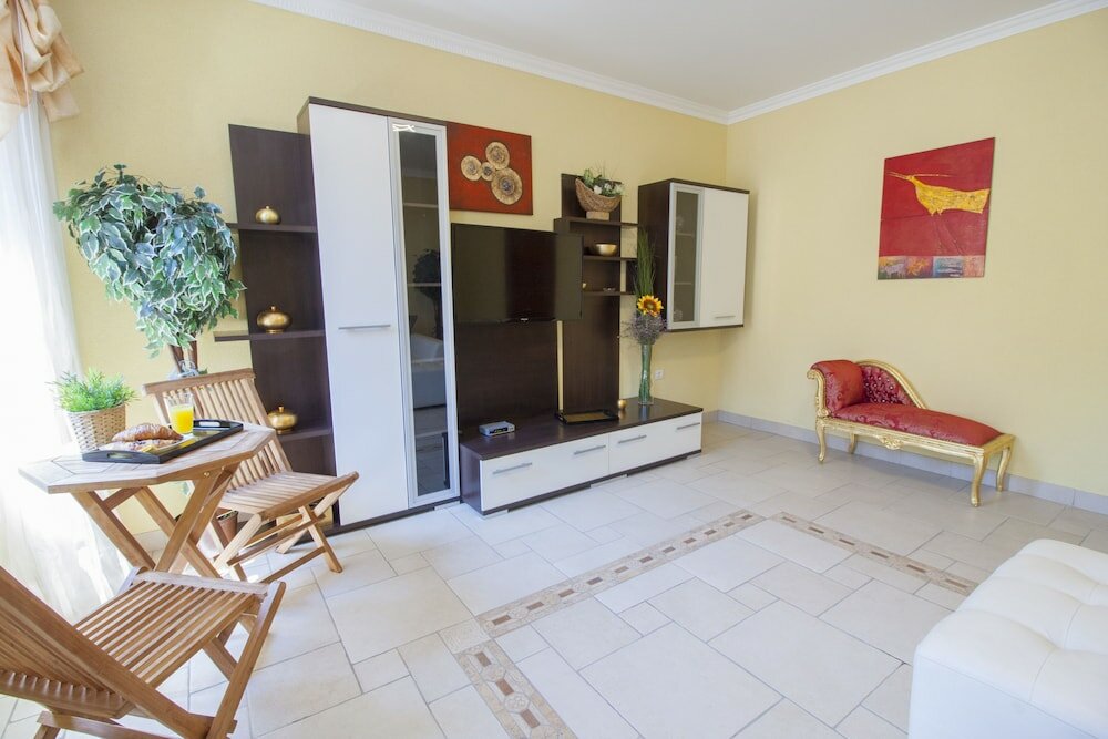 Фото Diana City Hall View