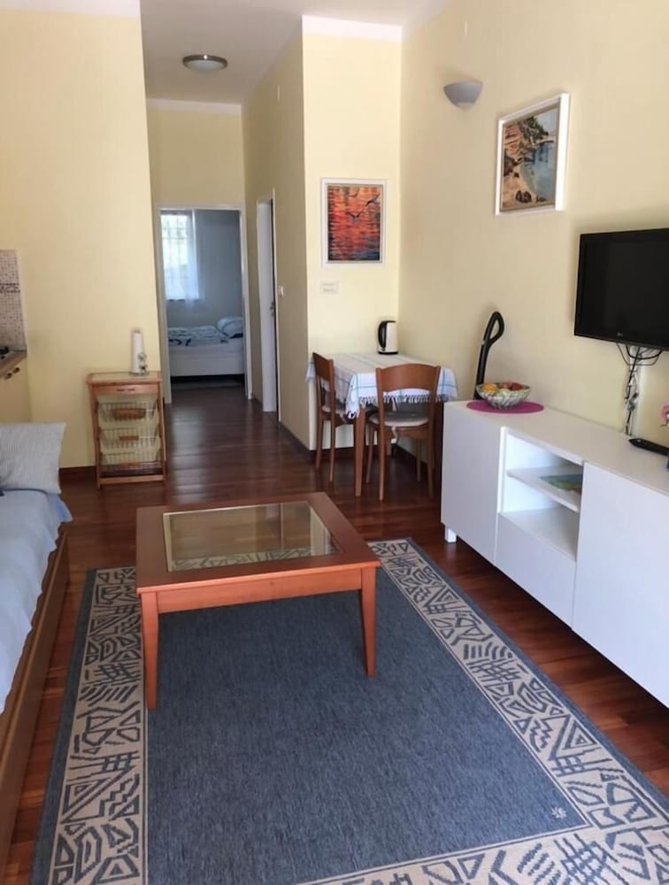 Фото Goga Apartments