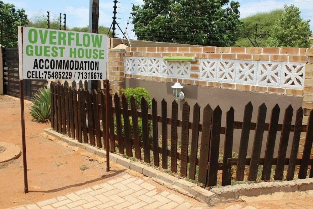 Фото Overflow Guest House