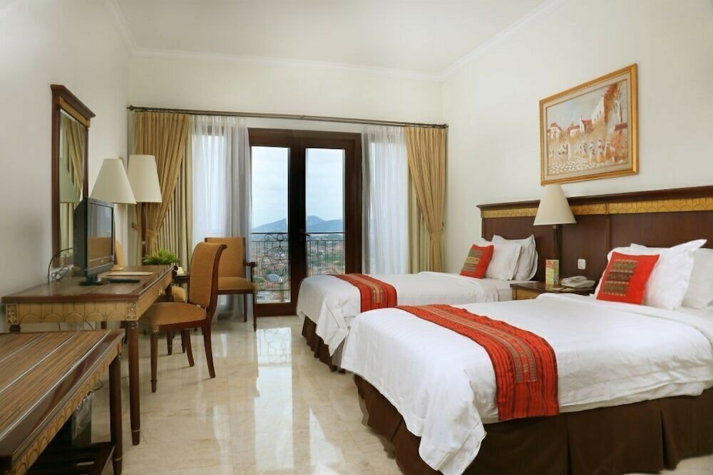 Фото Bukit Randu Hotel and Restaurant